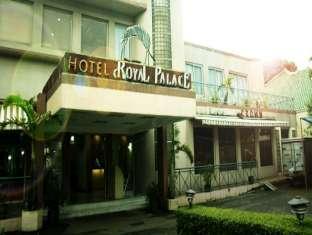 Hotel Royal Palace Bandung Buitenkant foto